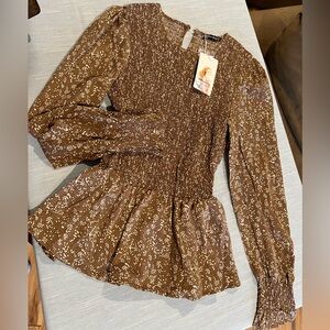 Women’s brown long sleeve top